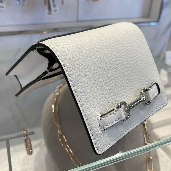 MICHAEL KORS Carson Small Pebbled Leather Wallet
OPTIC WHITE
NWT - Picture 11 of 16